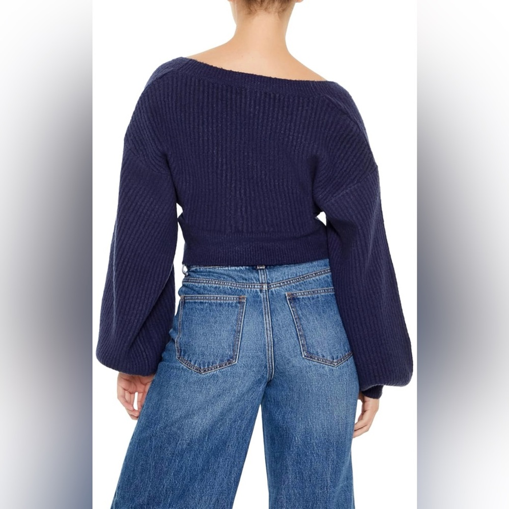 Forever 21 Dark Blue Ribbed Knit Wrap Crop Top Size Medium Long Sleeve NWT - Picture 5 of 13